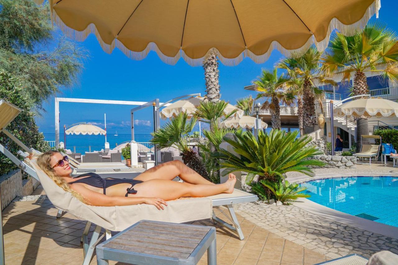 Baia Del Godano Resort & Spa Capo Vaticano Exterior photo