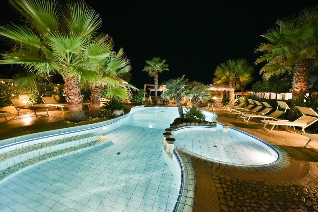 Baia Del Godano Resort & Spa Capo Vaticano Exterior photo